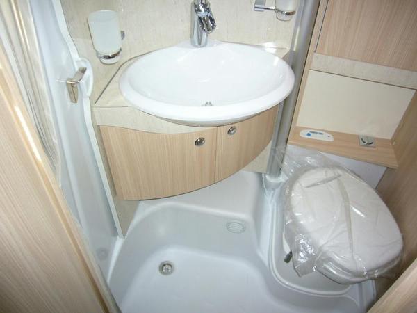 バーストナー トラベルバン T590G