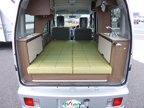 岡モータース　ミニチュアクルーズ　オリーブ