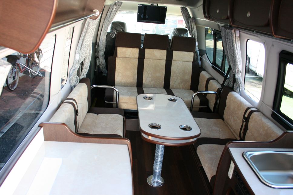 ＮＶ350キャラバン　グレイシャー