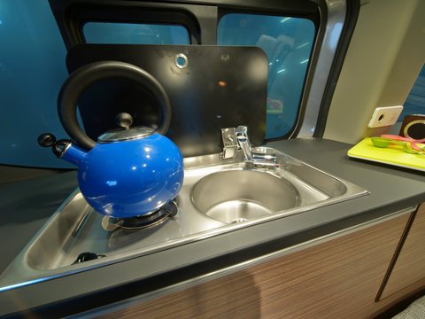 COMPOSER（コンポーザー）