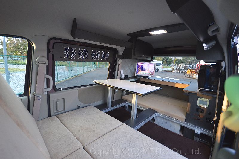 軽キャンパー・ラクネル　車中泊専用モデル