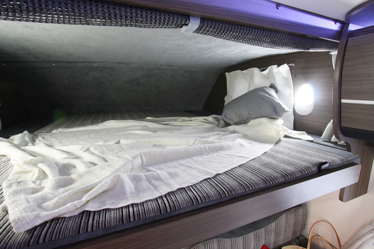 ヴォーン SIEBEN（ズィーベン）