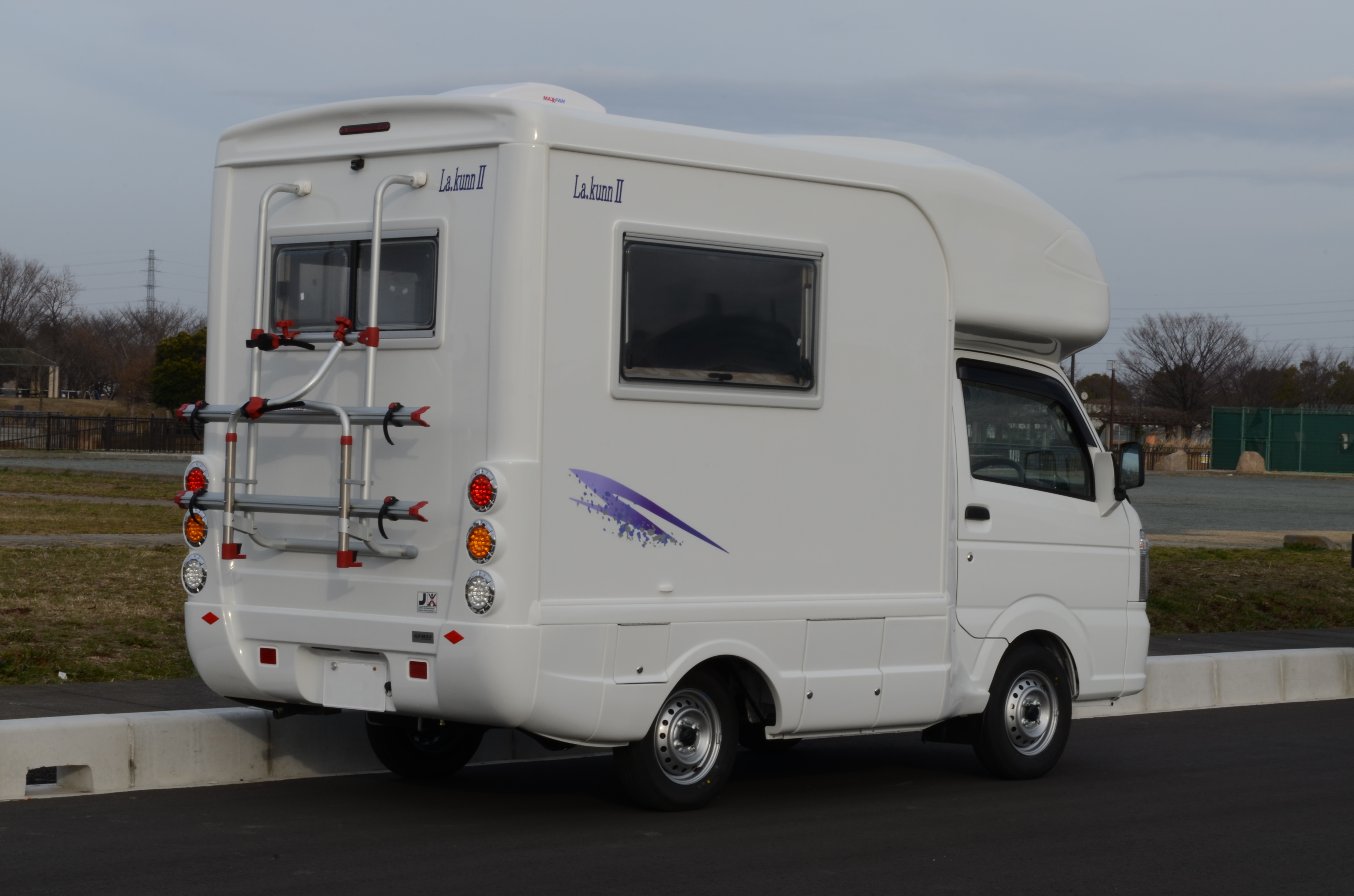 ラクーンⅡ　ベンチタイプ