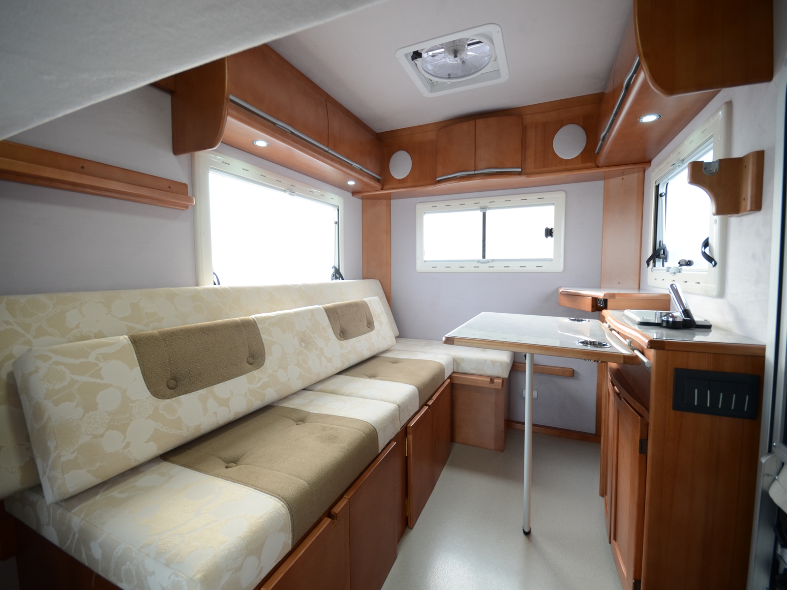 ラクーンⅡ　ベンチタイプ