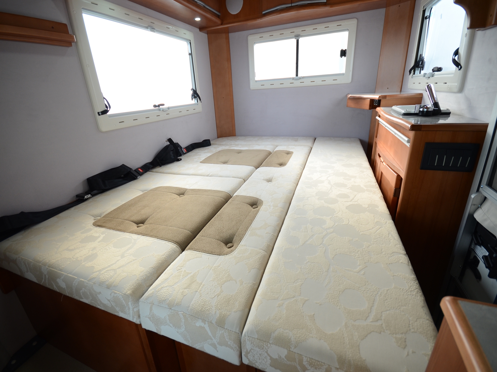 ラクーンⅡ　ベンチタイプ